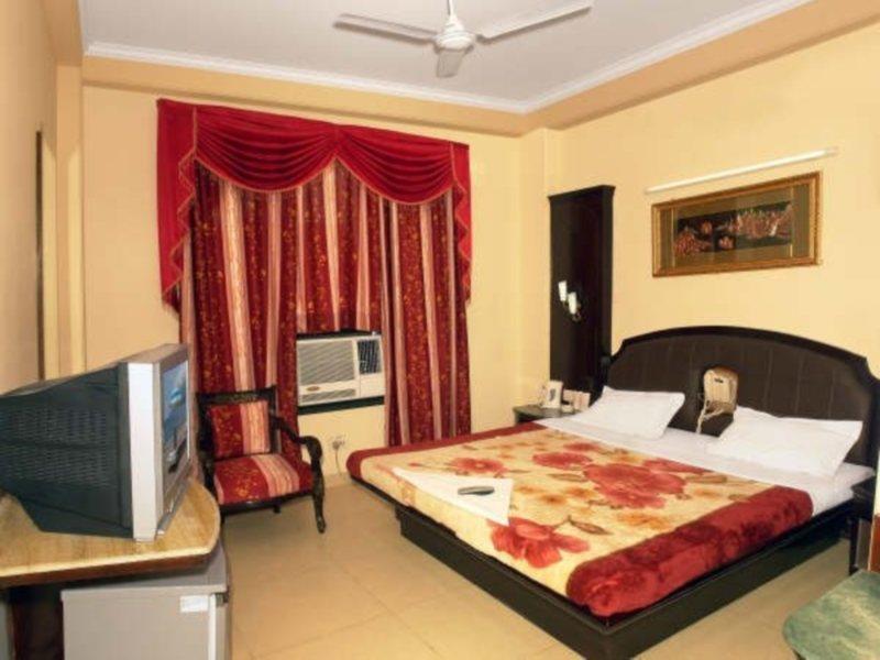 Hotel Raunak International Nowe Delhi Zewnętrze zdjęcie